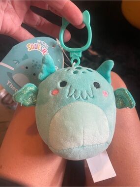 Squishmallow yeah Plush Clip-On - Aqua